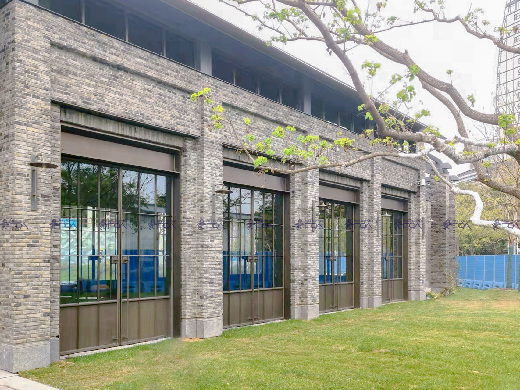 Xuhui Riverside | SLIM steel doors build a new art punch floor
